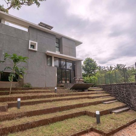 Villa Foresta By Stayvista With Modern Decor, Swimming Pool & Expansive Lawn For A Perfect Escape Lonavala Kültér fotó