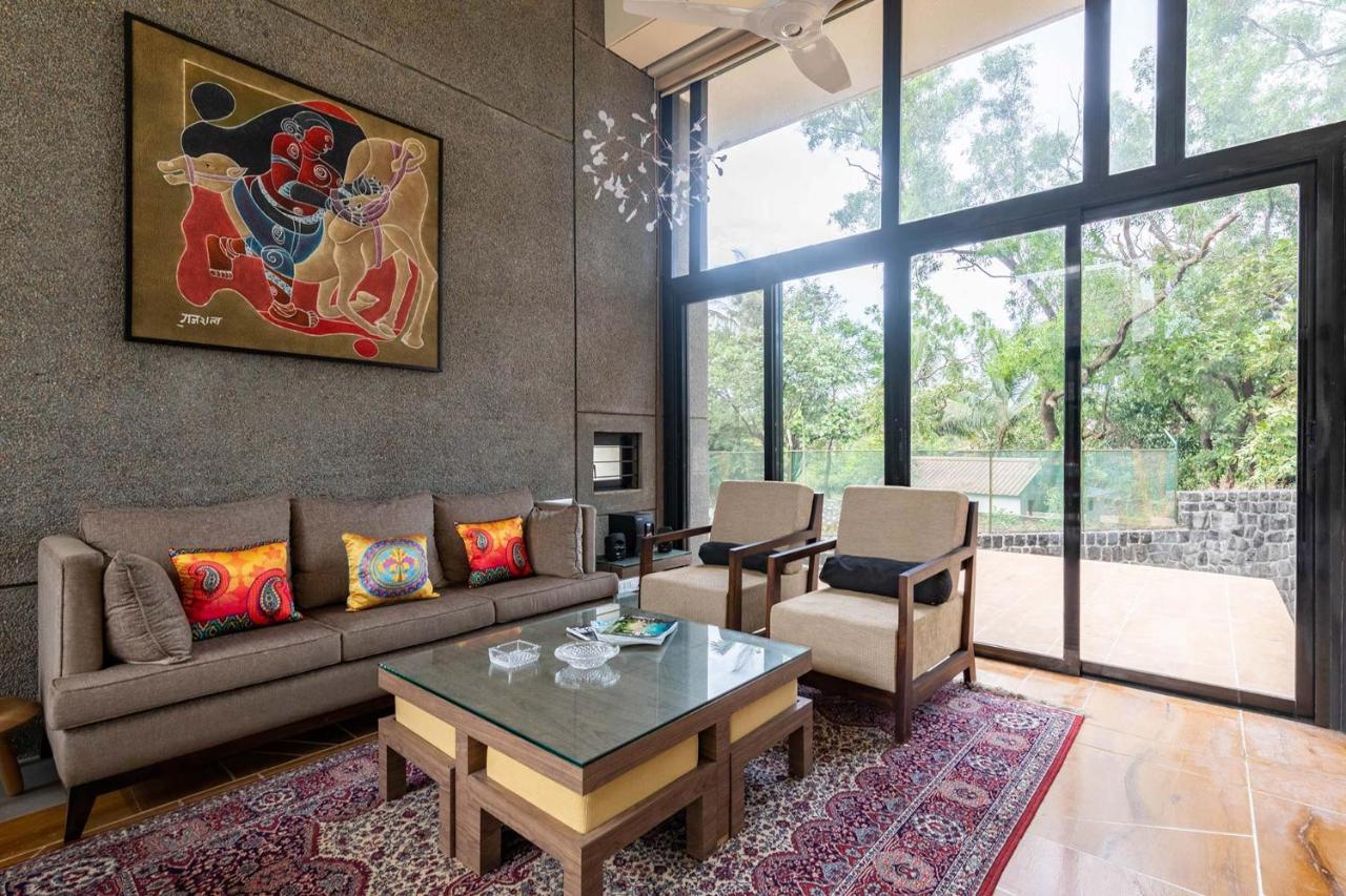 Villa Foresta By Stayvista With Modern Decor, Swimming Pool & Expansive Lawn For A Perfect Escape Lonavala Kültér fotó