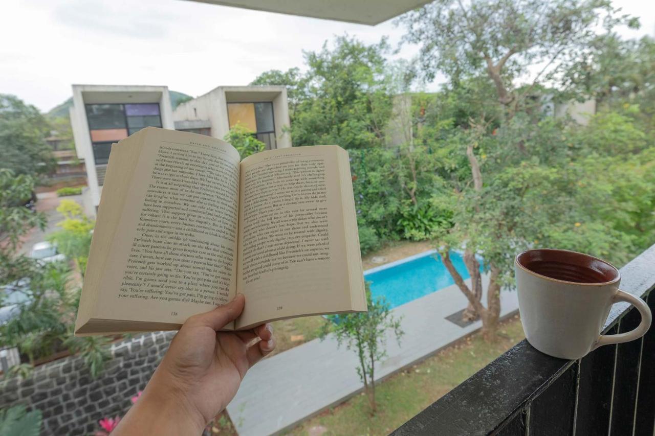 Villa Foresta By Stayvista With Modern Decor, Swimming Pool & Expansive Lawn For A Perfect Escape Lonavala Kültér fotó